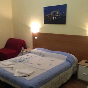 ** Bed and breakfast Le Charme House 2 Italia